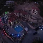 Hotel The Stone Castle Boutique Ağaçlı