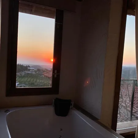 The Stone Castle Boutique Ağaçlı