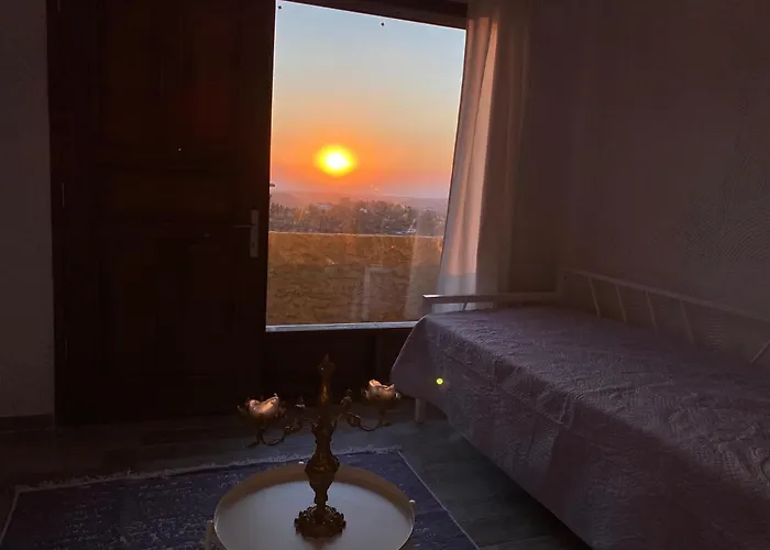 The Stone Castle Boutique فندق آجغه