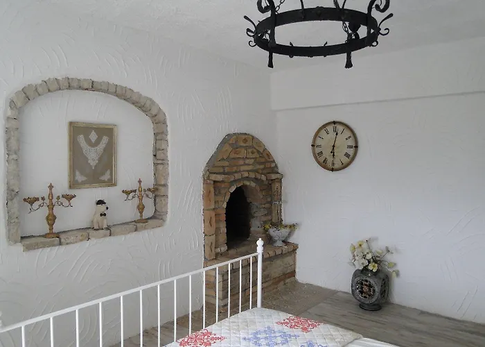 The Stone Castle Boutique 4* Ağaçlı