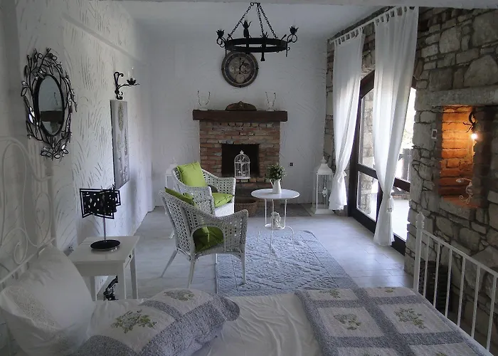 The Stone Castle Boutique 4* آجغه