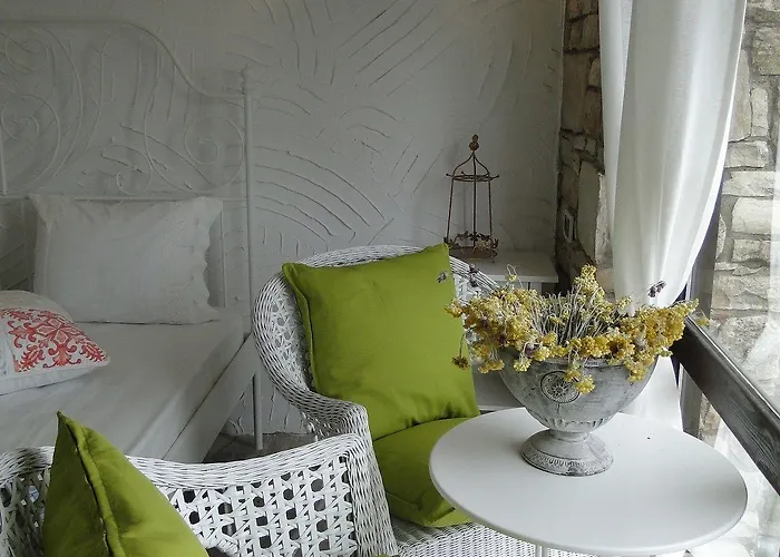 The Stone Castle Boutique Ağaçlı