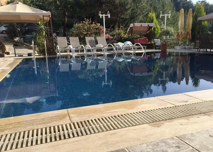 The Stone Castle Boutique 4* Ağaçlı