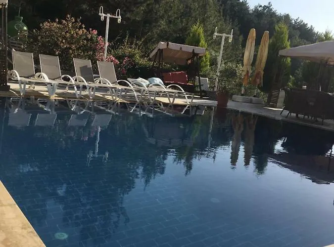 Hotel The Stone Castle Boutique Ağaçlı