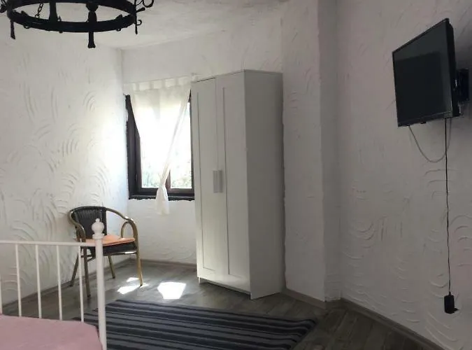 The Stone Castle Boutique 4* آجغه